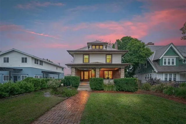 $398,000 | 3767 Washington Street, Kansas City, MO 64111