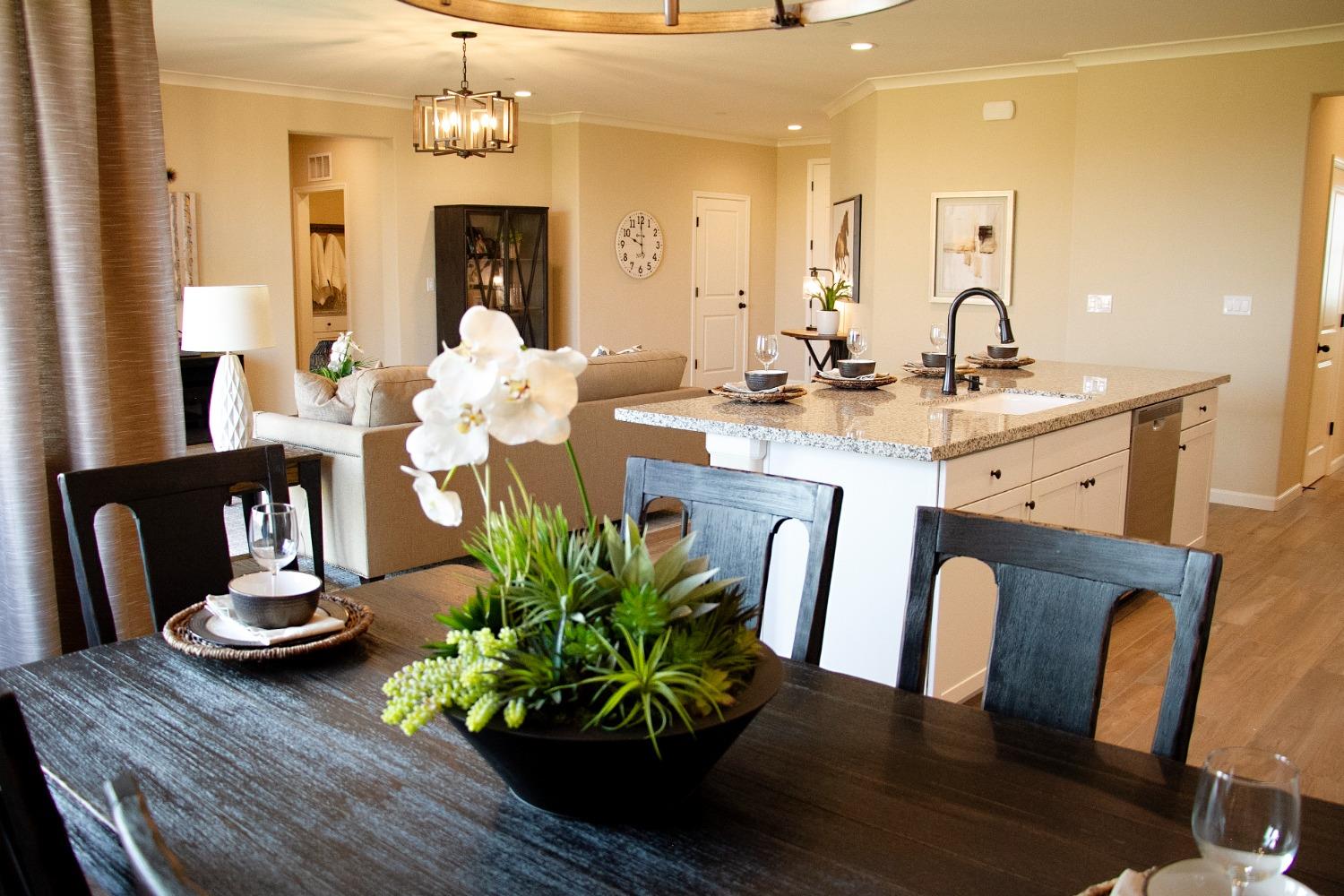 2775 Del Altair Avenue Reedley, CA 93654 - Photo 3 of 8 Gallery Image 3