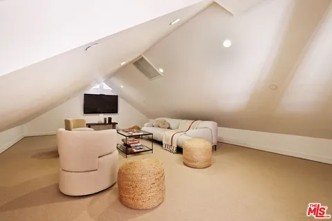$1,549,000 | 2112 Duane Street, Los Angeles, CA 90039