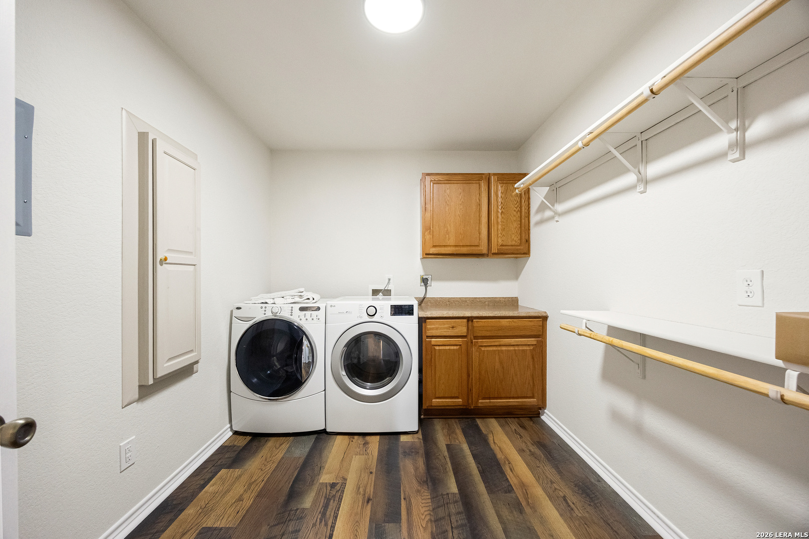 18181 Senior Road Von Ormy, TX 78073 - Photo 20 of 46 a utility room with sink dryer and washer