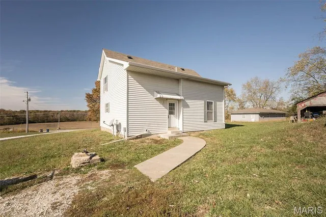 $270,000 | 1534 State Highway 47, Winfield, MO 63389