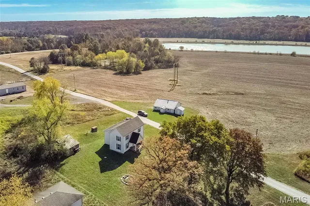 $270,000 | 1534 State Highway 47, Winfield, MO 63389