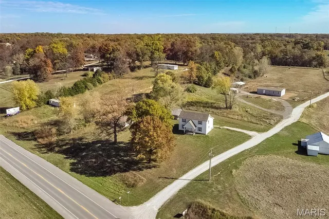 $270,000 | 1534 State Highway 47, Winfield, MO 63389