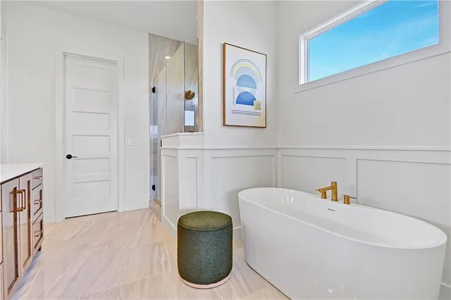 $885,470 | 17401 Parkhill Street, Overland Park, KS 66221