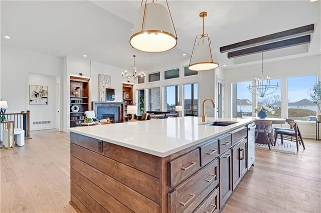 $885,470 | 17401 Parkhill Street, Overland Park, KS 66221