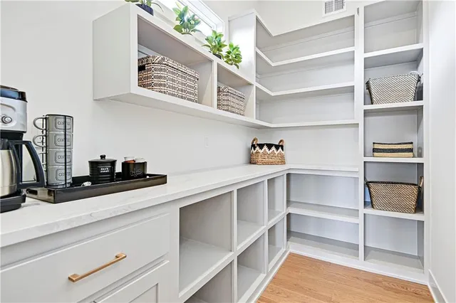 $885,470 | 17401 Parkhill Street, Overland Park, KS 66221