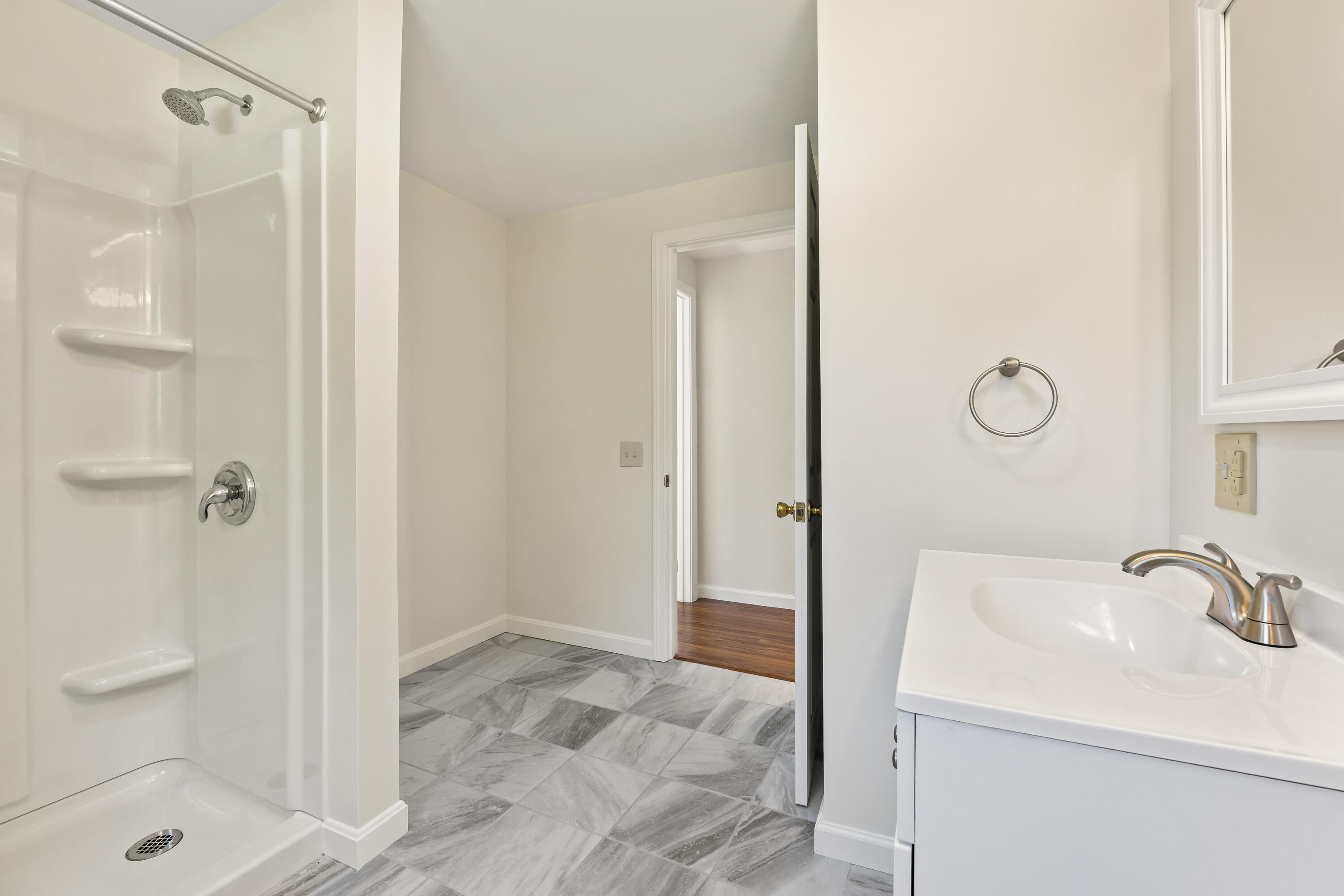 194 Shore Road Edgecomb, ME 04556 - Photo 49 of 81 2nd Fl Bathroom #3