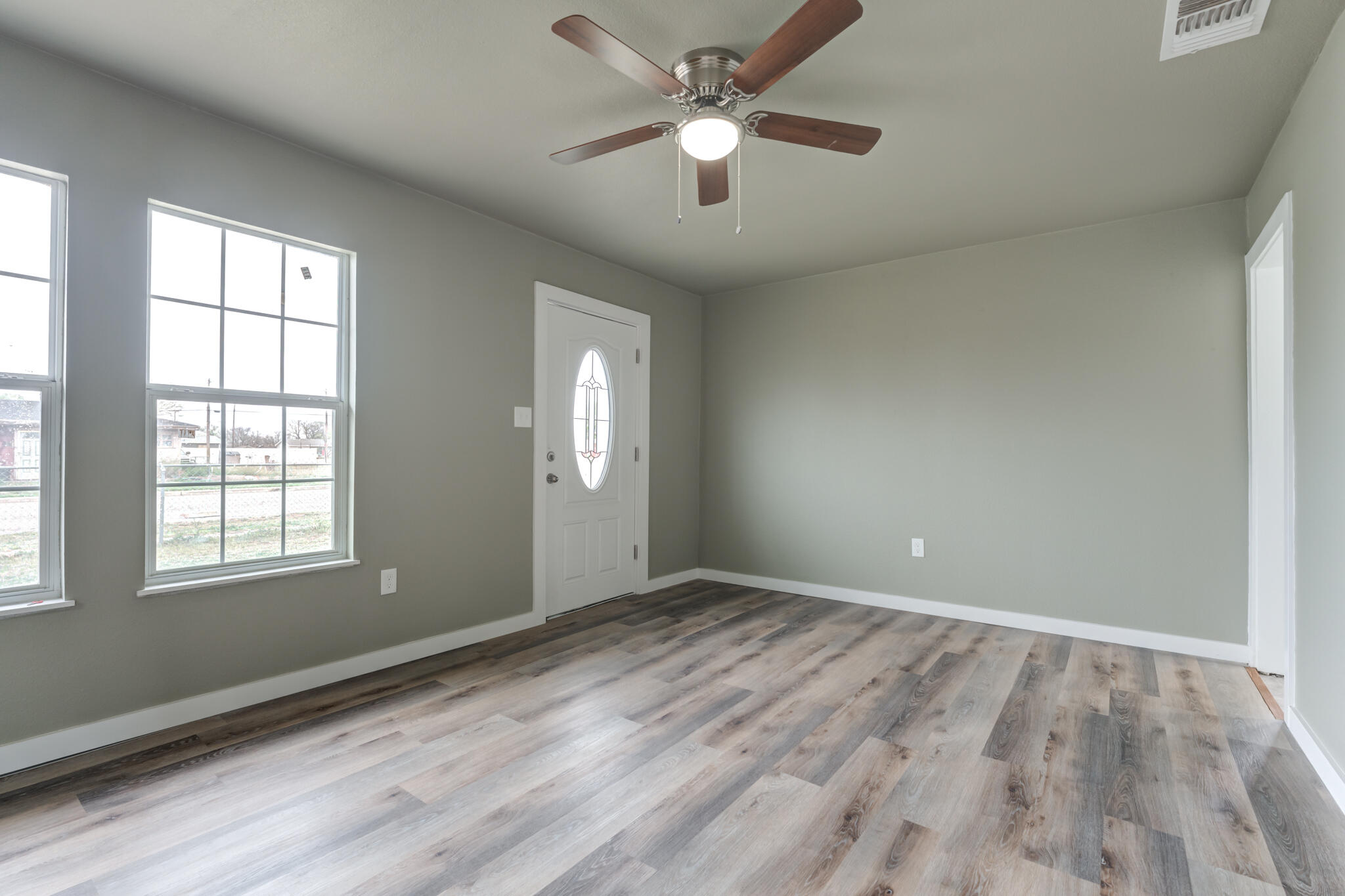 918 East Rice Street Lubbock, TX 79403 - Photo 5 of 20 DSC09145_6_7
