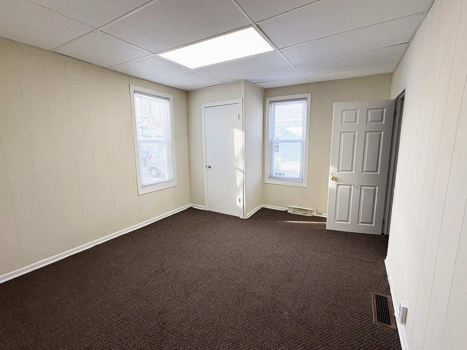 733 East Calumet Street Appleton, WI 54915 - Photo 8 of 26