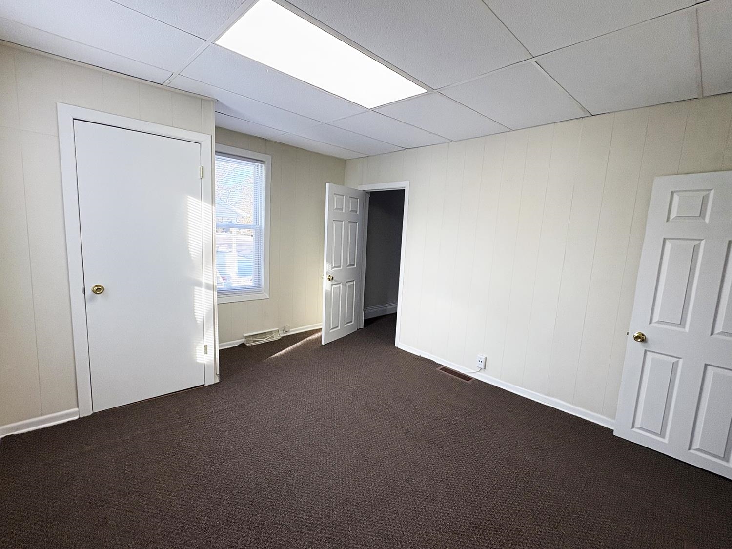 733 East Calumet Street Appleton, WI 54915 - Photo 9 of 26