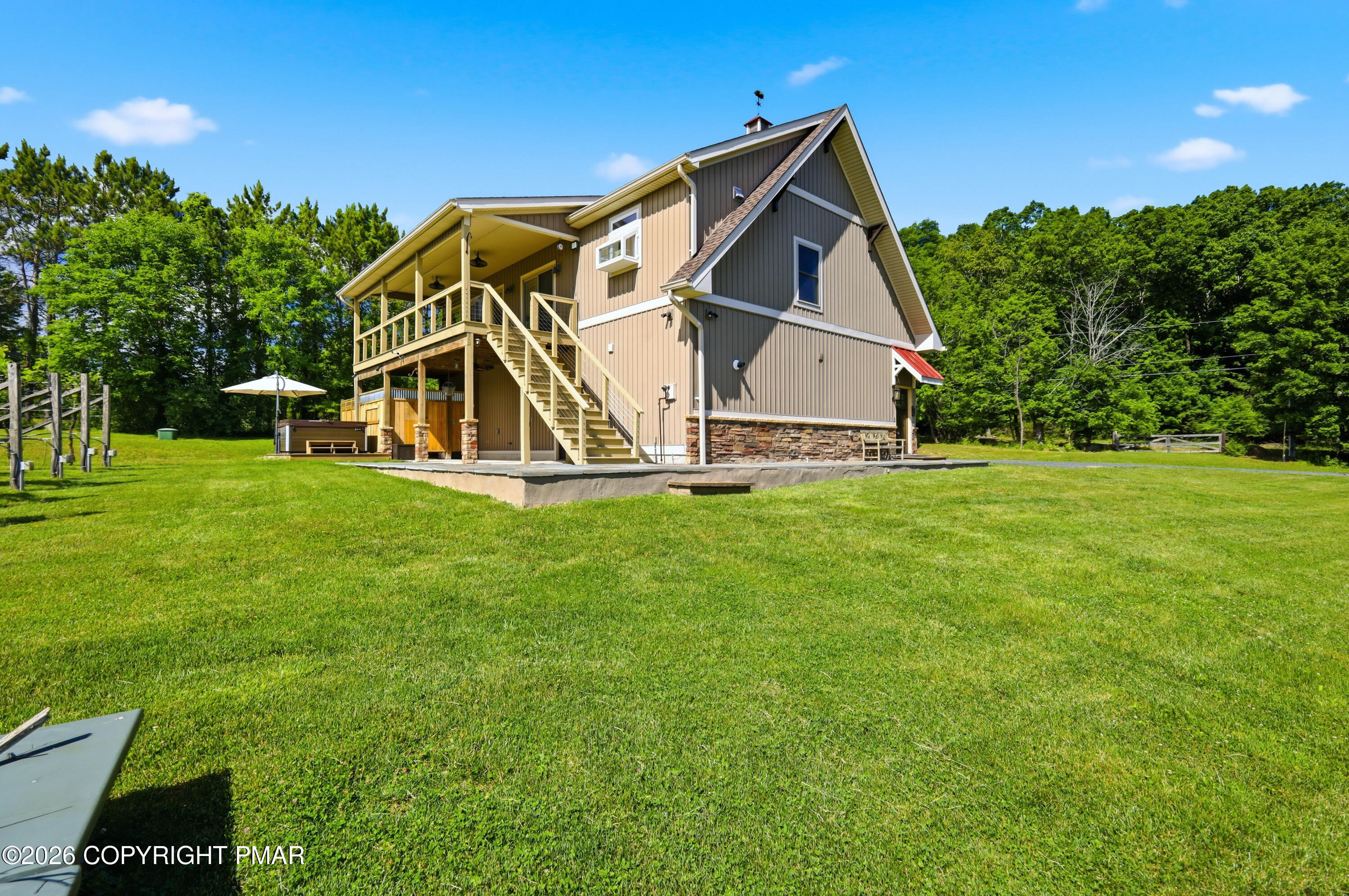 2432 Rimrock Drive Stroudsburg, PA 18360 - Photo 14 of 102 11-Photo-10