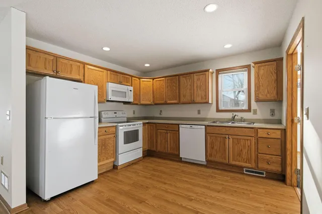 $275,000 | 3901 Mapleton Avenue, Spring Park, MN 55384