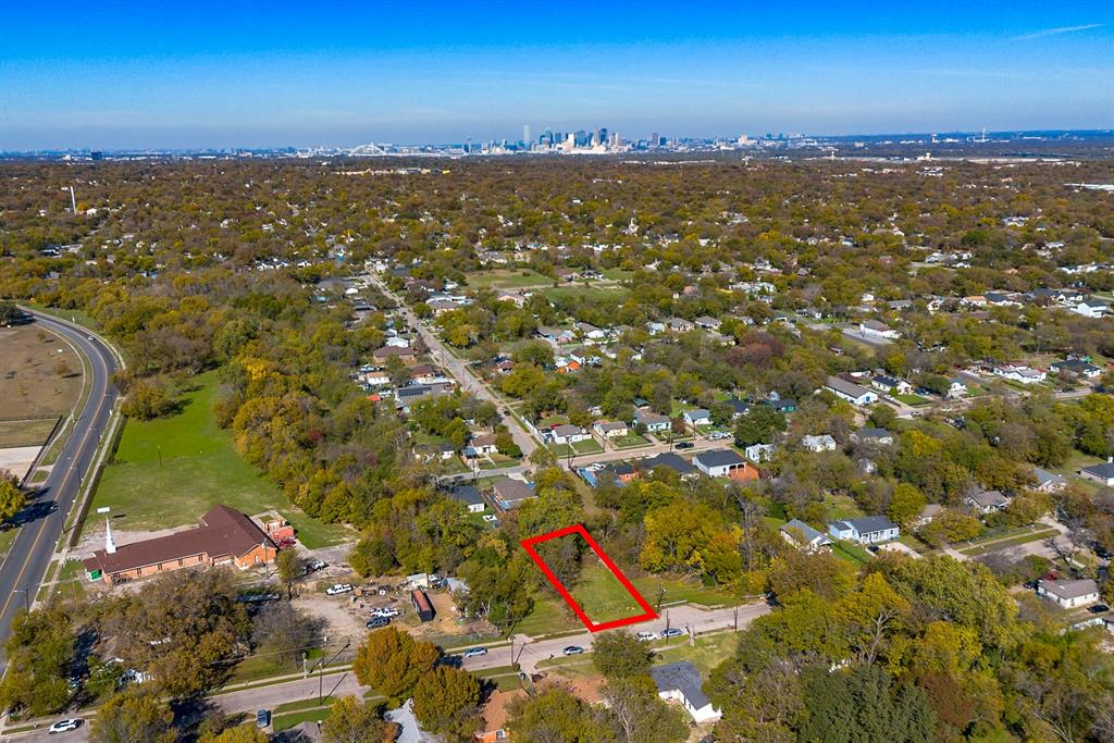 2433 52nd Street Dallas, TX 75216 - Photo 12 of 15 a view of city and ocean