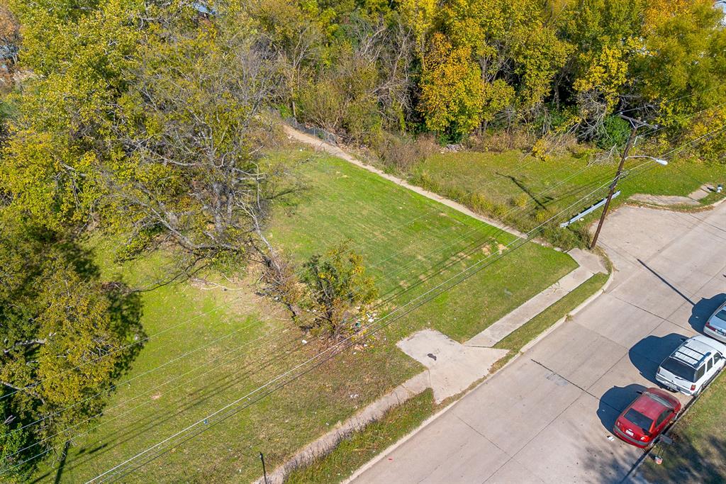 2433 52nd Street Dallas, TX 75216 - Photo 8 of 15 a view of lake from window