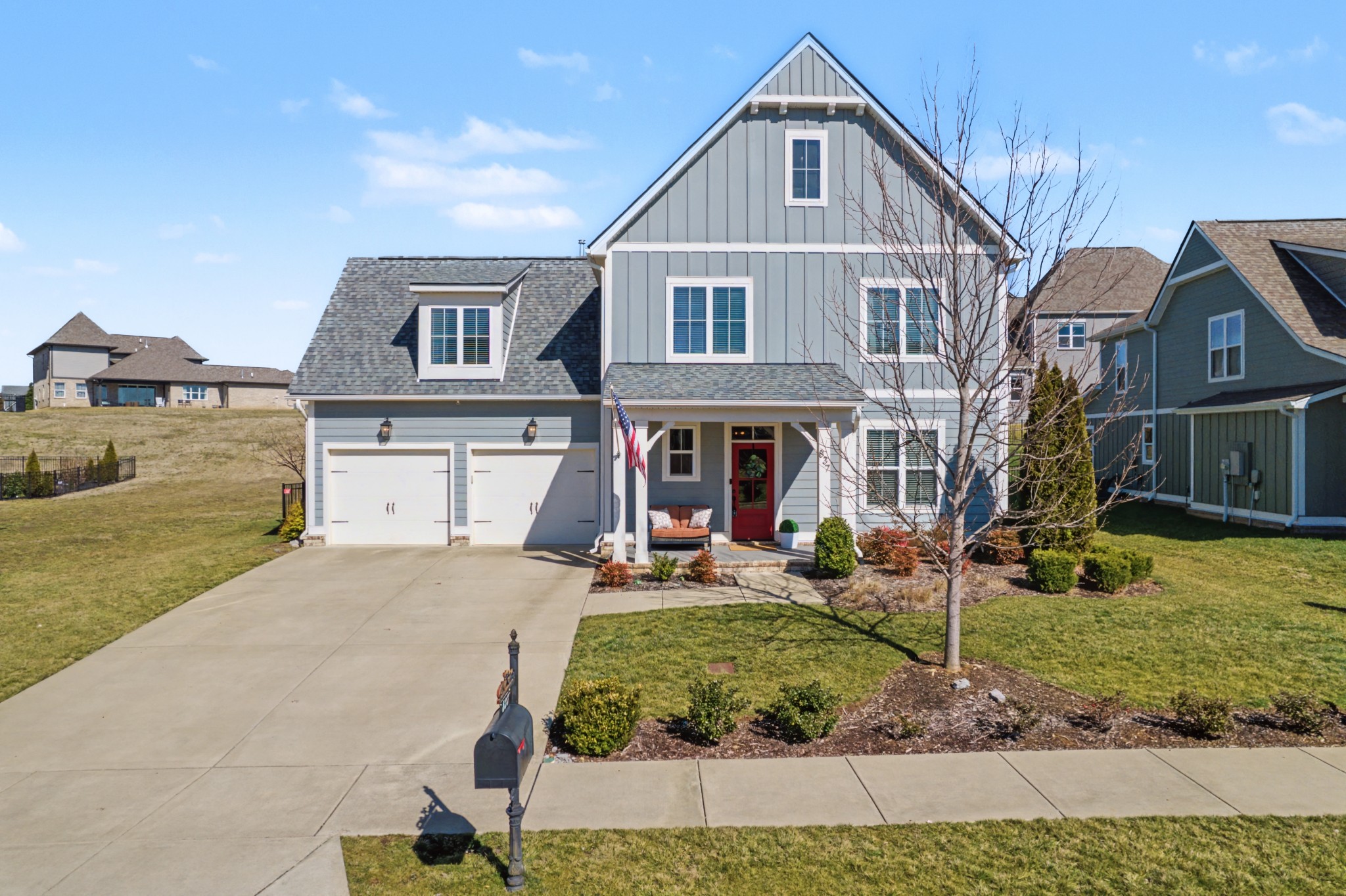 837 Plowson Road Mount Juliet, TN 37122 - Photo 1 of 44 a front view of a house with garden
