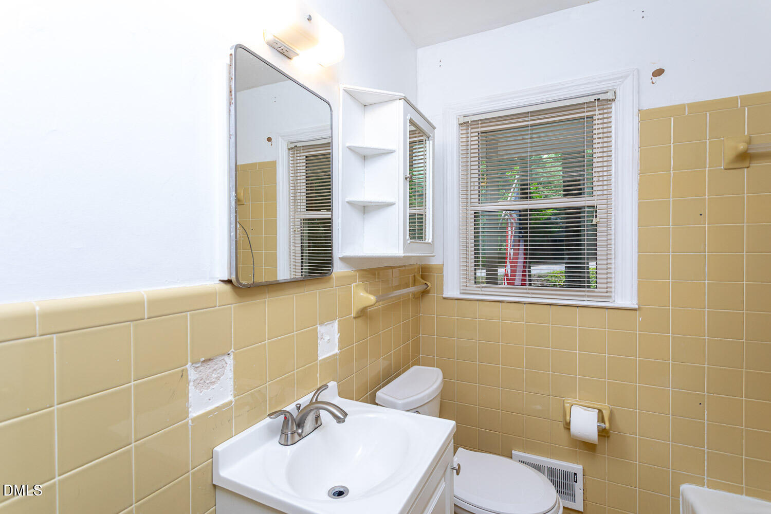 2602 Wade Avenue Raleigh, NC 27607 - Photo 19 of 38 machikas-2602-wade-21