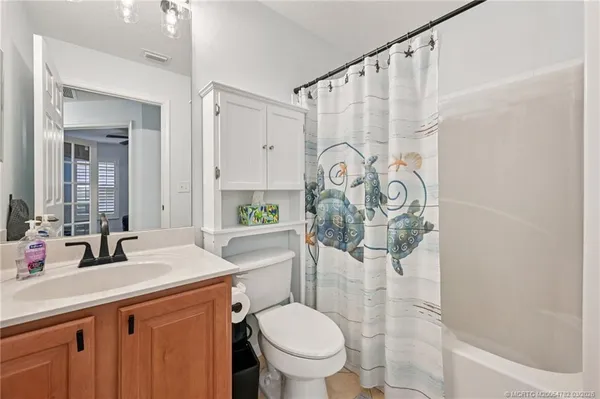 $399,999 | 621 Northwest Broken Oak Trail, Jensen Beach, FL 34957