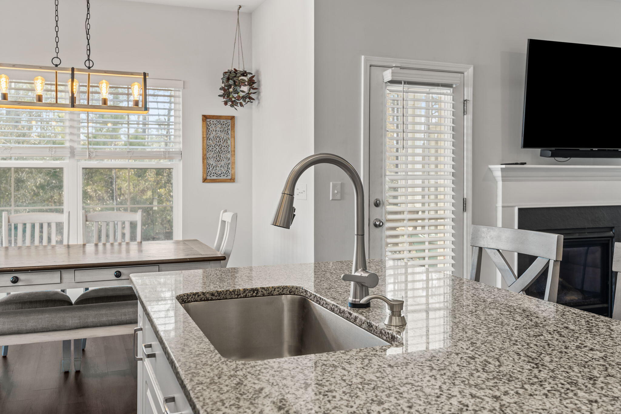 317 Saxony Loop Summerville, SC 29486 - Photo 7 of 30 7. Kitchen B