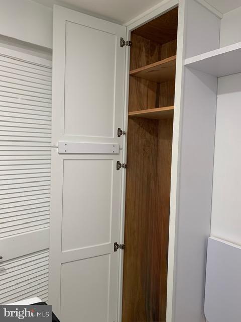 7212 Bay Front Road Baltimore, MD 21219 - Photo 28 of 37