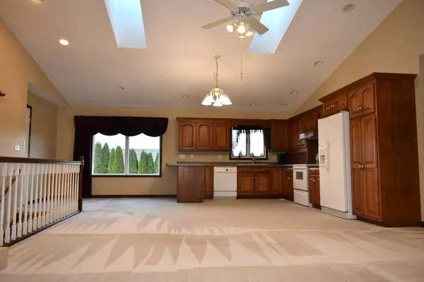 $319,900 | 1308 Carol Drive, Roanoke, IL 61561