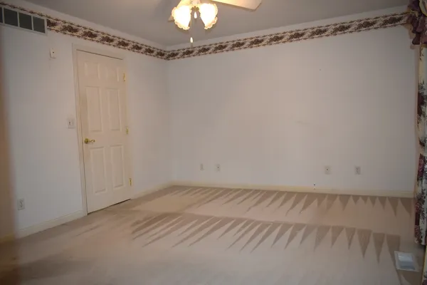 $319,900 | 1308 Carol Drive, Roanoke, IL 61561