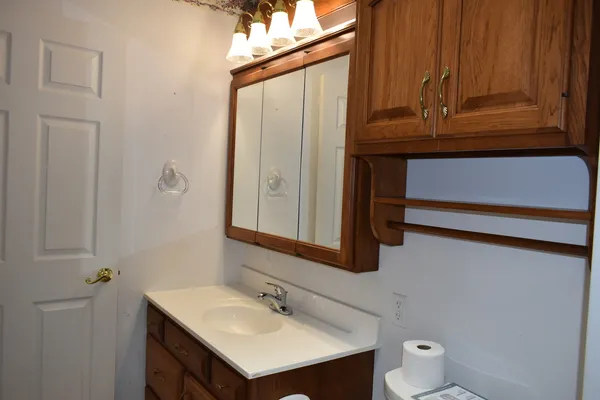 $319,900 | 1308 Carol Drive, Roanoke, IL 61561