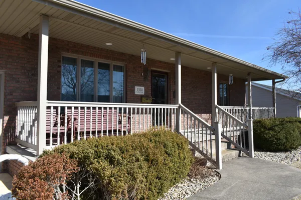 $319,900 | 1308 Carol Drive, Roanoke, IL 61561