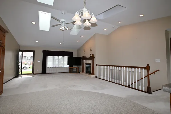 $319,900 | 1308 Carol Drive, Roanoke, IL 61561