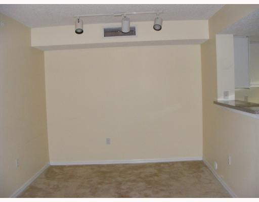 5025 Wiles Road, Unit 101 Pompano Beach, FL 33073 - Photo 5 of 8 Dining Room