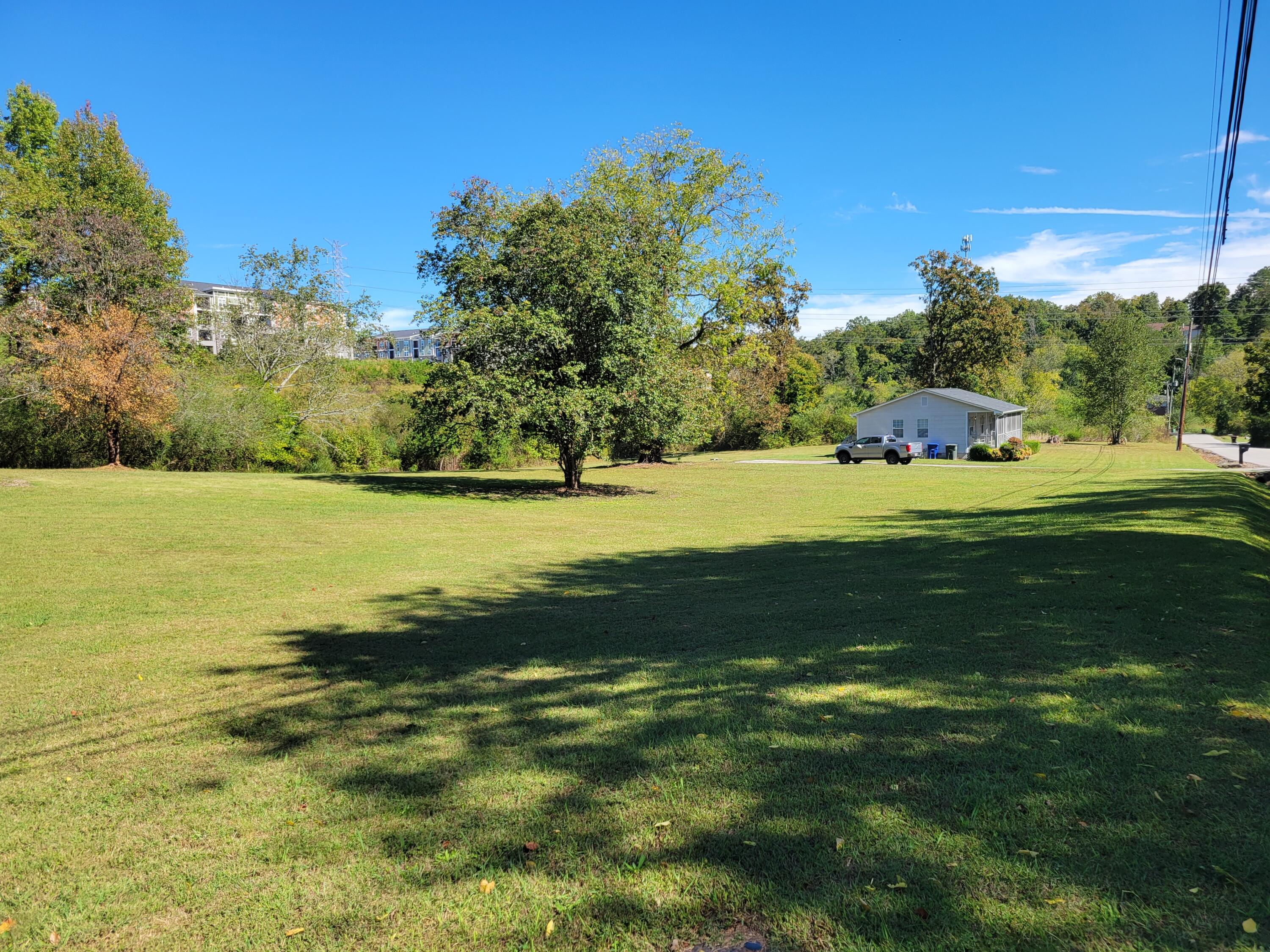 8411 Sanders Road Ooltewah, TN 37363 - Photo 3 of 13 20261005_144944