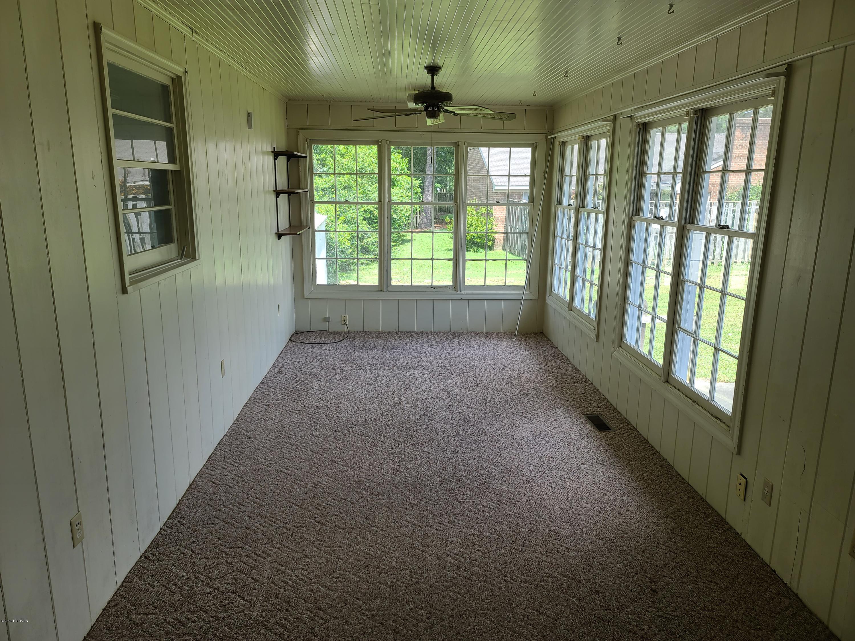 1603 W Road Kinston, NC 28501 - Photo 17 of 21 20200721_145527
