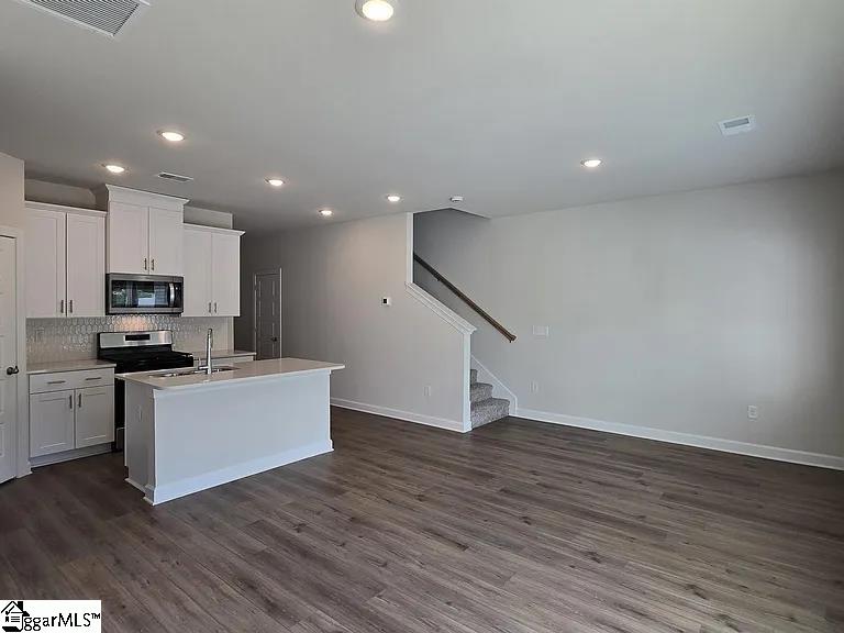 104 Tramore Lane Fountain Inn, SC 29644 - Photo 12 of 27 Gallery Image 12