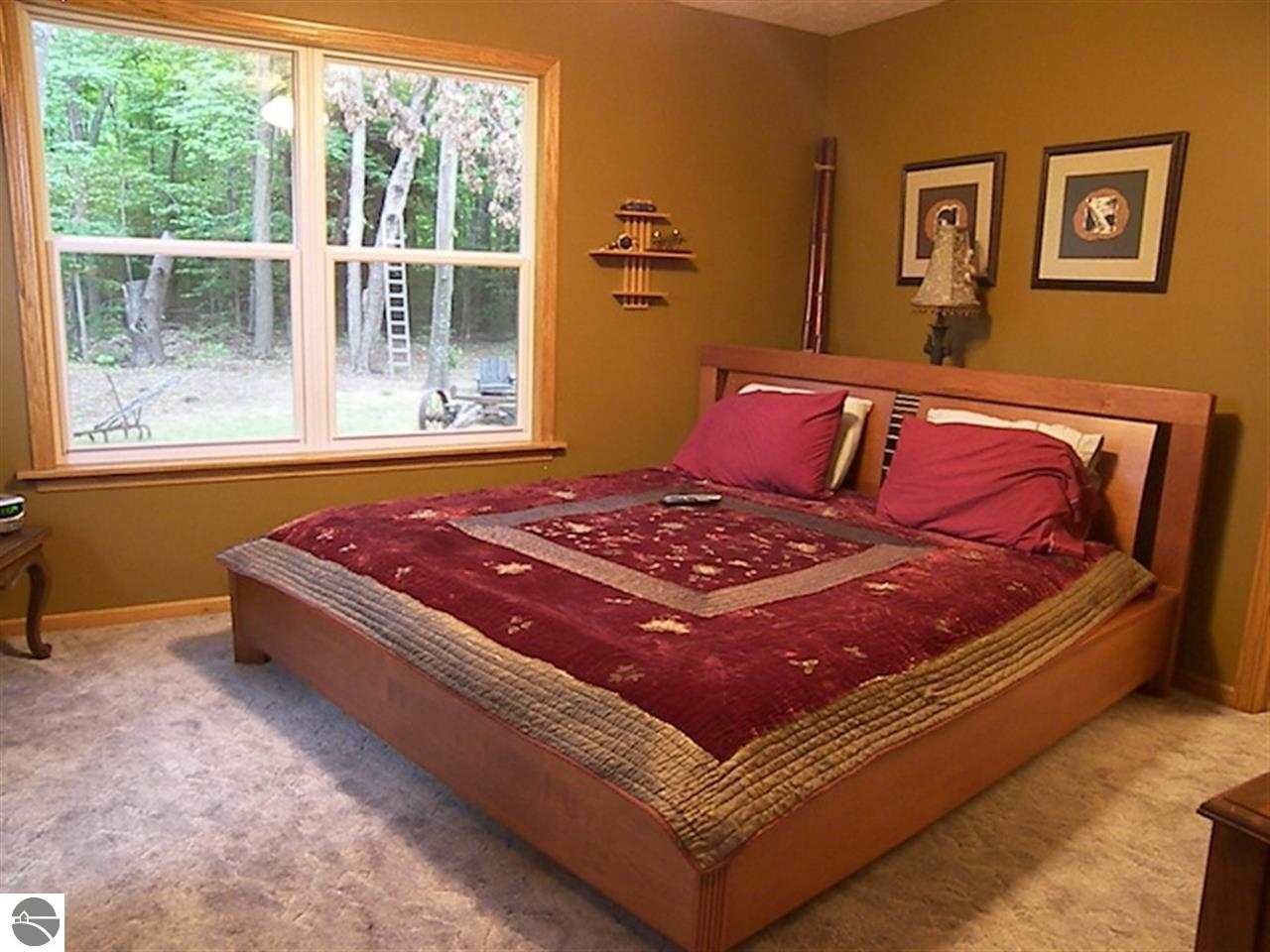 2072 West School Lake Road Maple City, MI 49664 - Photo 5 of 78 1776507-4.JPG