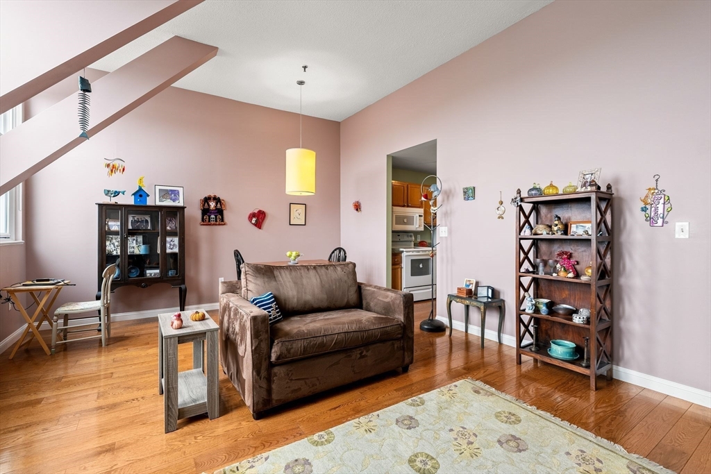 76 Elm Street, Unit PH 404 Boston, MA 02130 - Photo 14 of 34