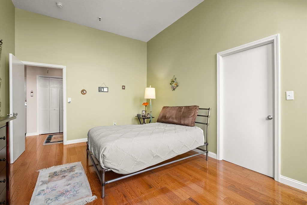 76 Elm Street, Unit PH 404 Boston, MA 02130 - Photo 22 of 34