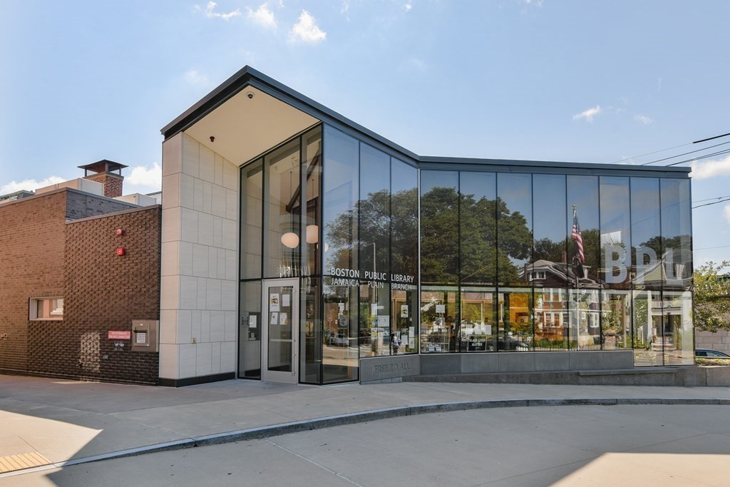 76 Elm Street, Unit PH 404 Boston, MA 02130 - Photo 29 of 34