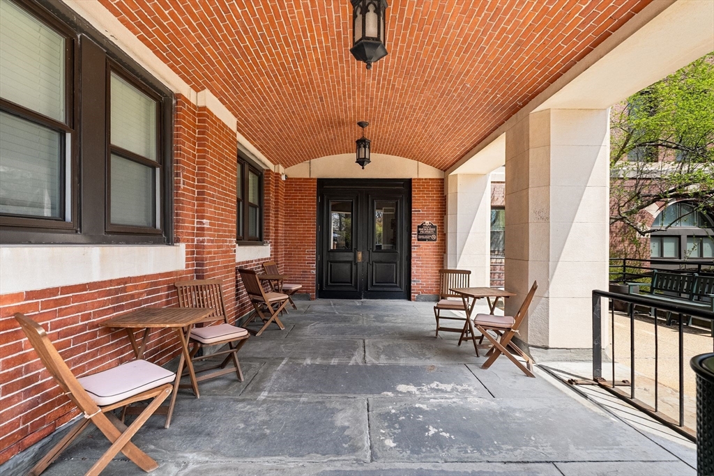 76 Elm Street, Unit PH 404 Boston, MA 02130 - Photo 5 of 34