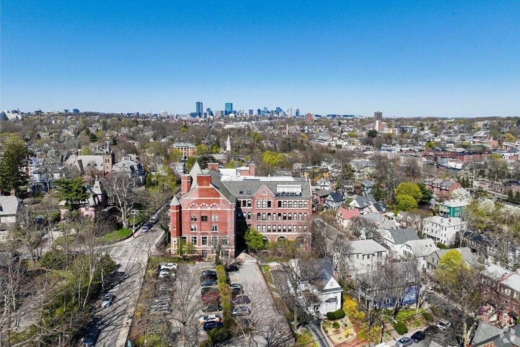 76 Elm Street, Unit PH 404 Boston, MA 02130 - Photo 9 of 34