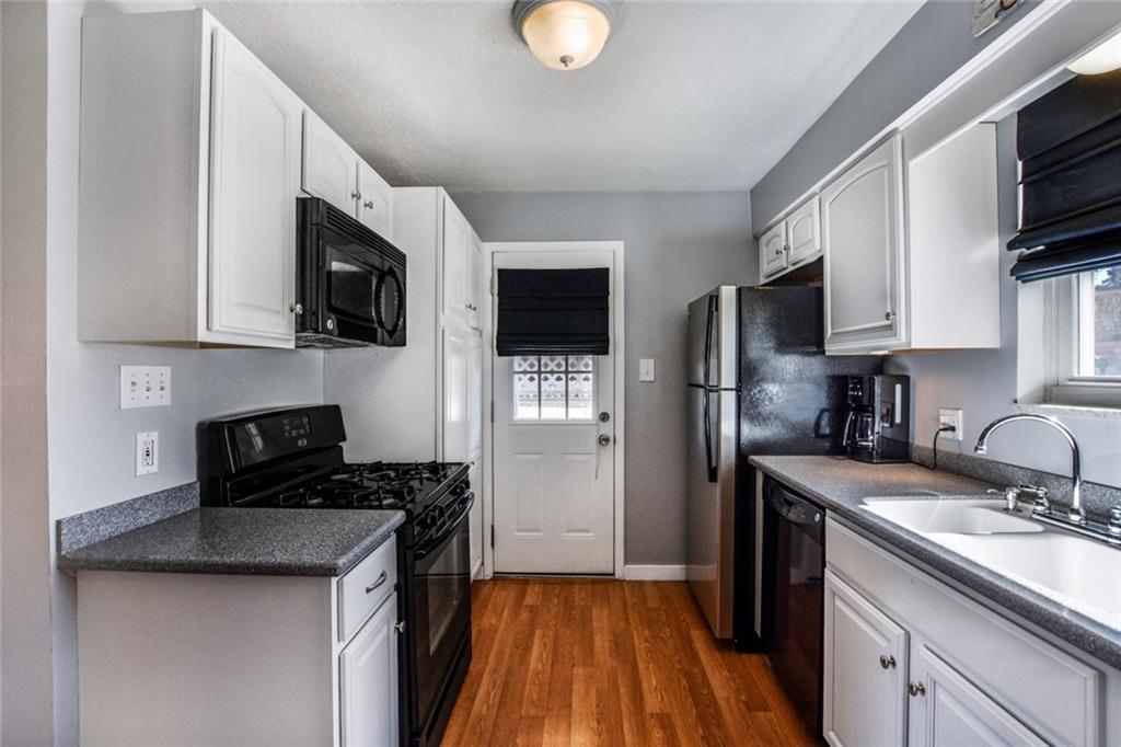 165 Gass Road Pittsburgh, PA 15229 - Photo 6 of 25 Gallery Image 6