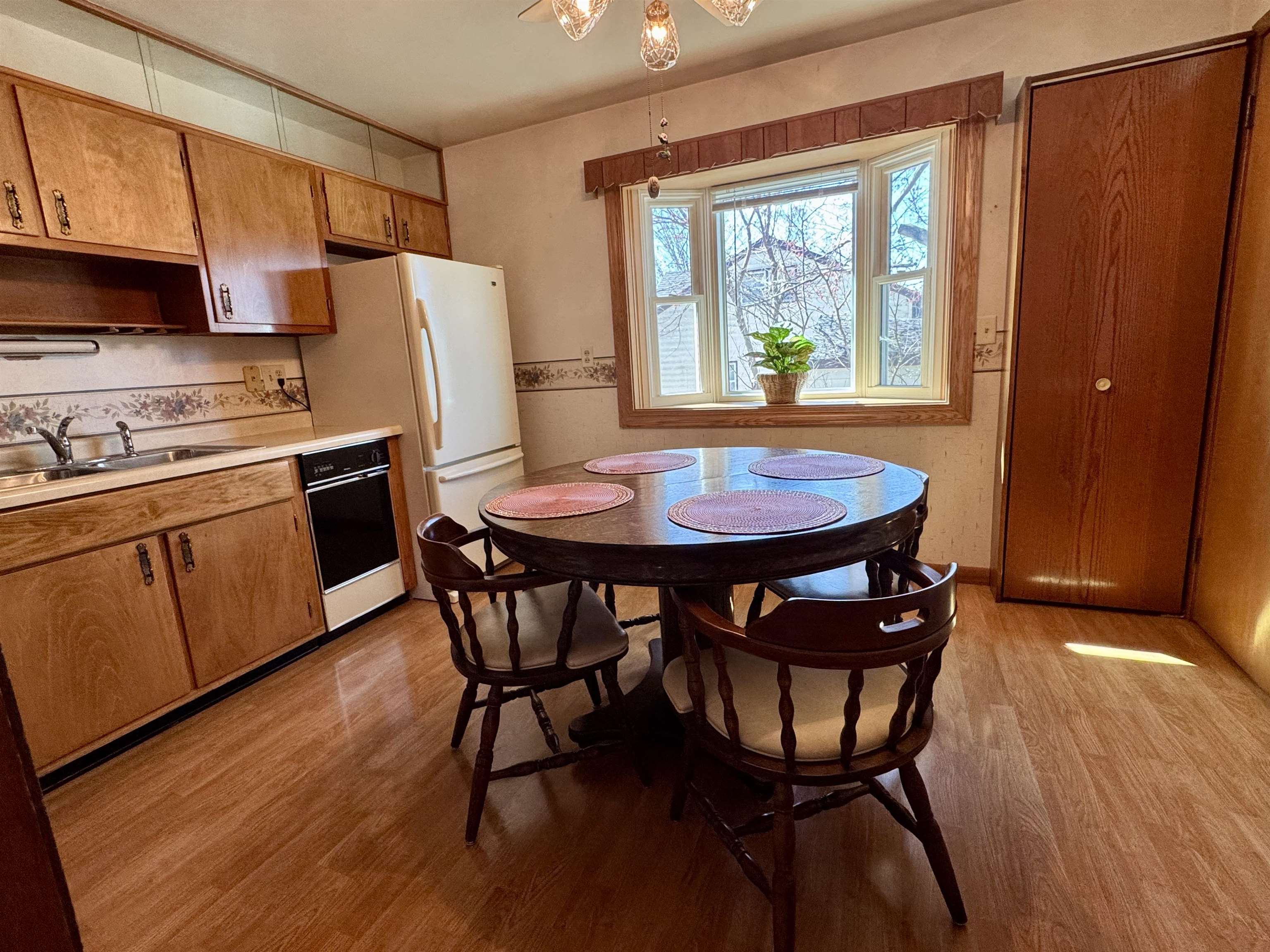 1964 Masters Street Beloit, WI 53511 - Photo 12 of 35