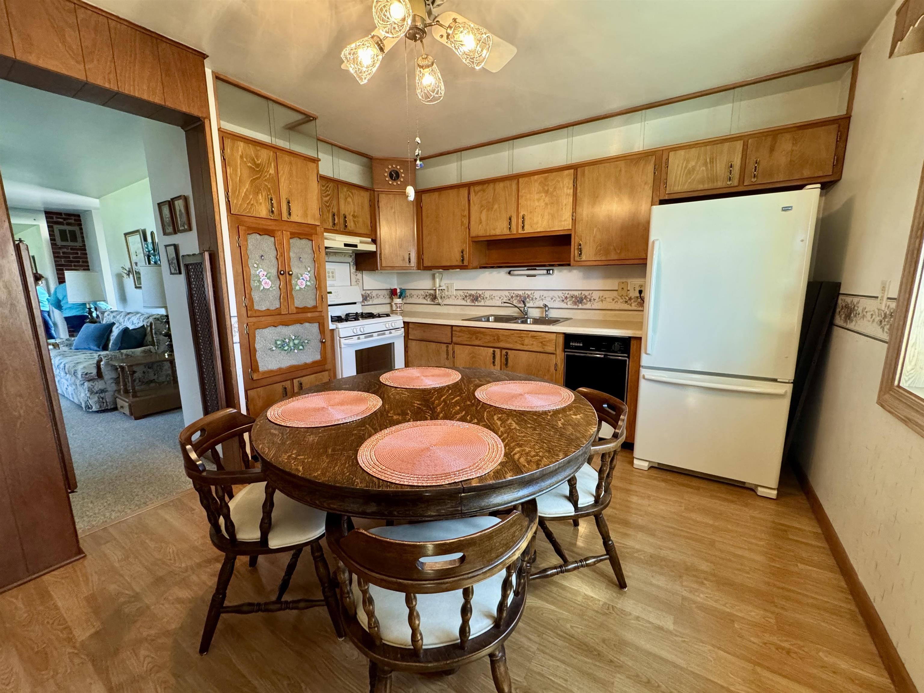 1964 Masters Street Beloit, WI 53511 - Photo 14 of 35