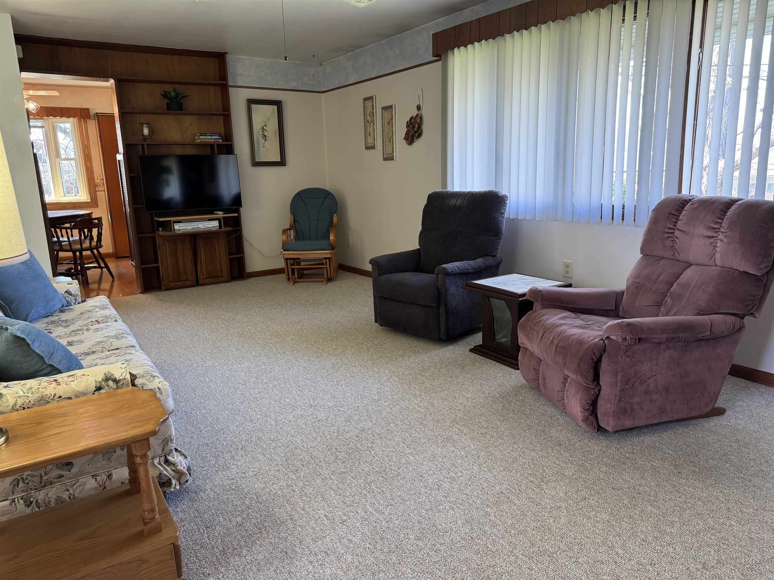 1964 Masters Street Beloit, WI 53511 - Photo 8 of 35