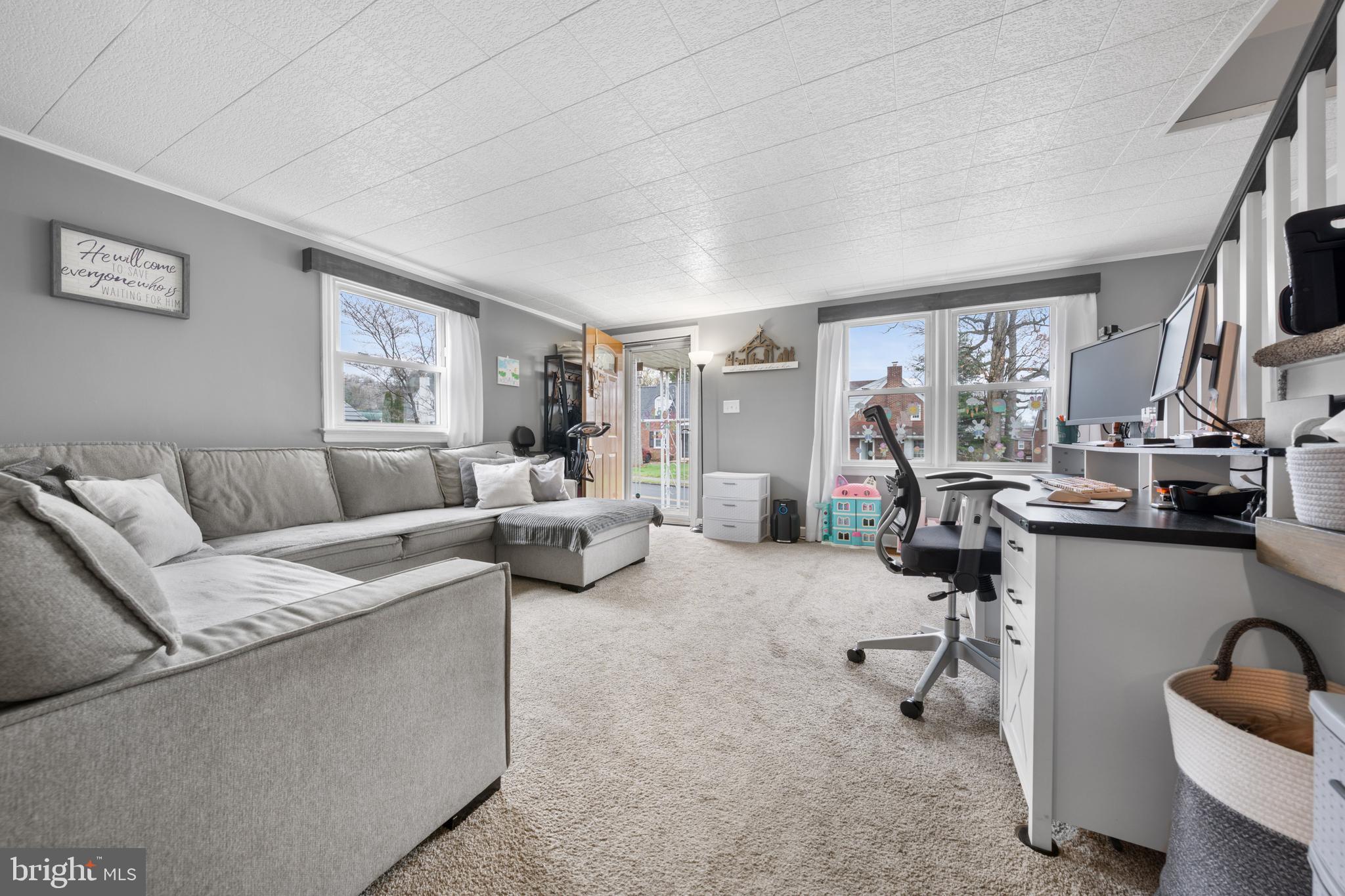 240 5th Street Whitehall, PA 18052 - Photo 5 of 43 a living room with furniture and a area