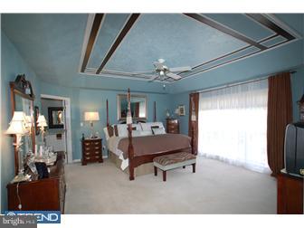 208 Robin Redbreast Road Newark, DE 19711 - Photo 8 of 12 Gallery Image 8
