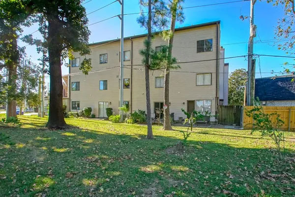 $129,500 | 2820 Steamship Circle, Unit A, New Orleans, LA 70123