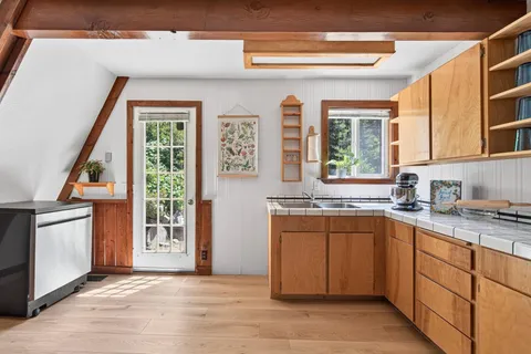 $1,695,000 | 15205 Point Drive, Truckee, CA 96161