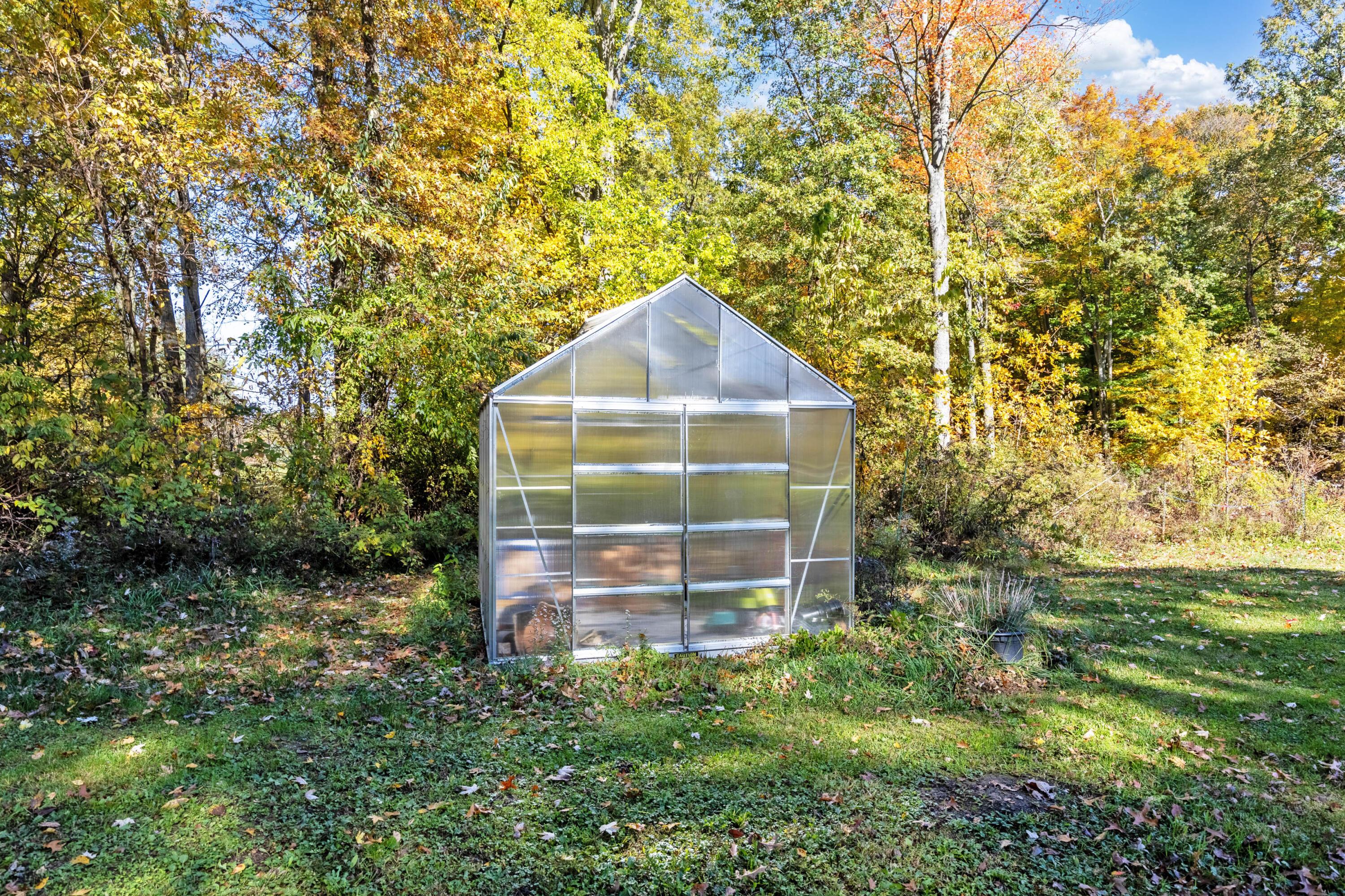 9495 Kilbourne Road Sunbury, OH 43074 - Photo 68 of 84 68. Greenhouse