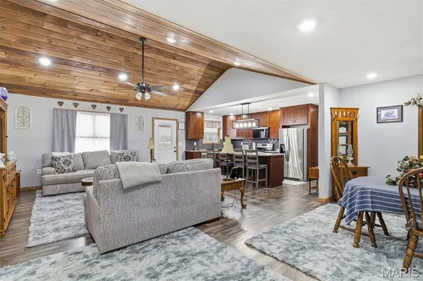 $289,000 | 183 M- Sunshine Avenue, Cabool, MO 65689