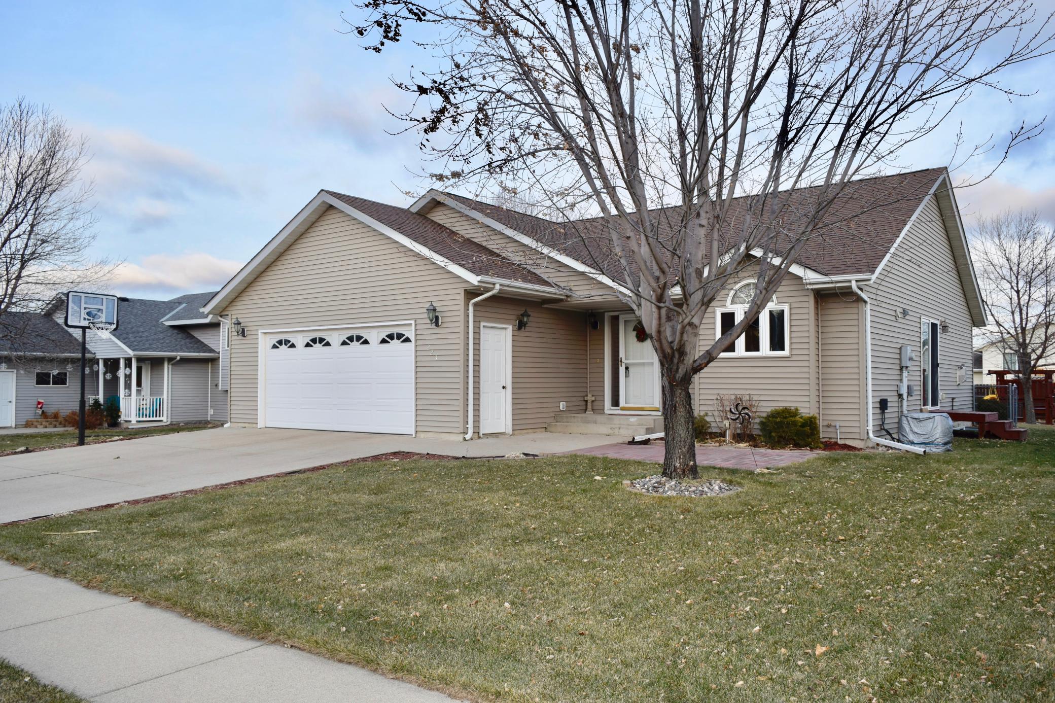 223 London Road Marshall, MN 56258 - Photo 1 of 1 Gallery Image 1