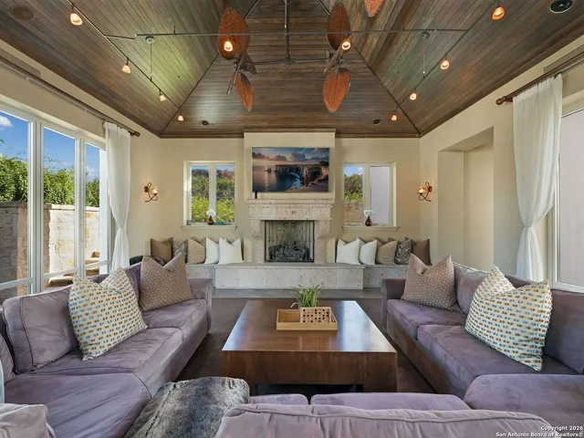 $8,250,000 | 14 Duxbury Park, San Antonio, TX 78257